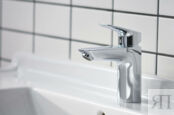 Смеситель Hansgrohe Logis 71100000 хром для раковины 71100000 фото 5