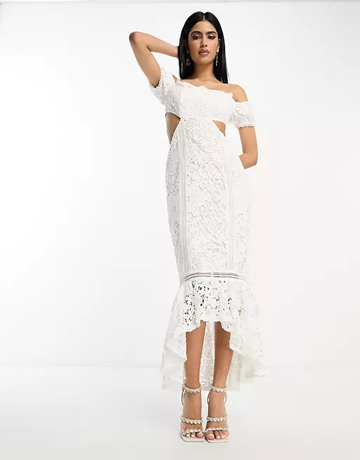 Платье Asos Design lace bardot cut out maxi with frill hem, белый 126018635 | White фото 1