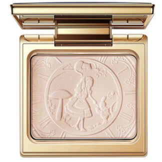 REFRESHING SILKY POWDER Пудра компактная матирующая ZEESEA