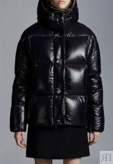 Пуховик MONCLER